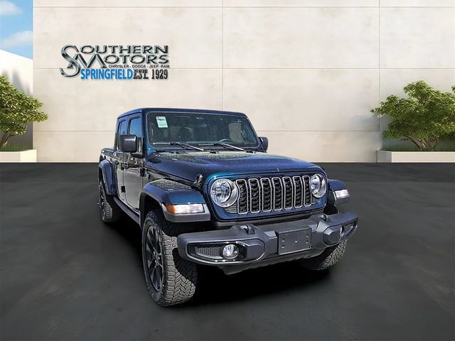 Used 2025 Jeep Gladiator Sport AWD/4WD image 39