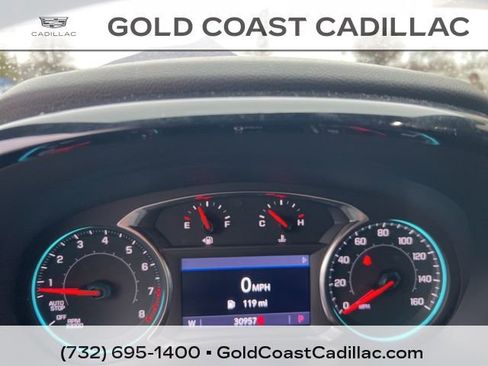 Used 2023 Chevrolet Traverse LT w/ Rear Camera Mirror Package image 20