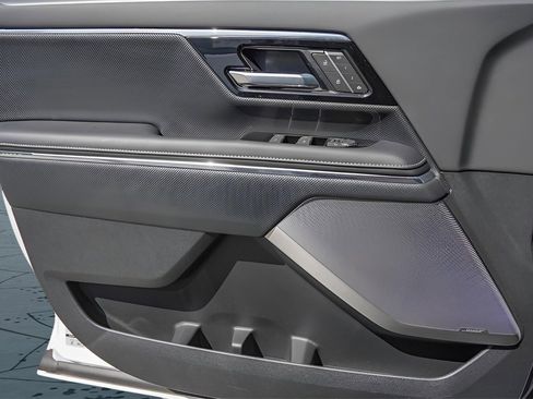 New 2025 GMC Sierra EV Denali image 21