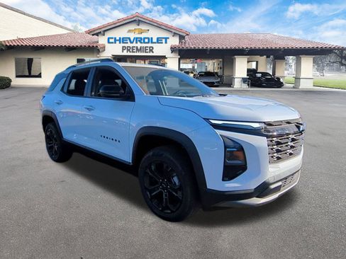 New 2026 Chevrolet Equinox LT image 2