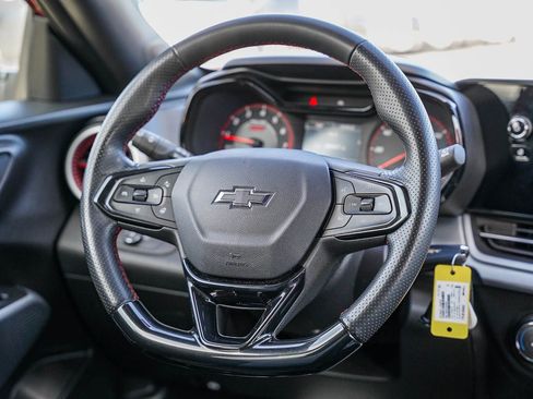 Used 2024 Chevrolet Trax RS w/ Driver Confidence Package image 16