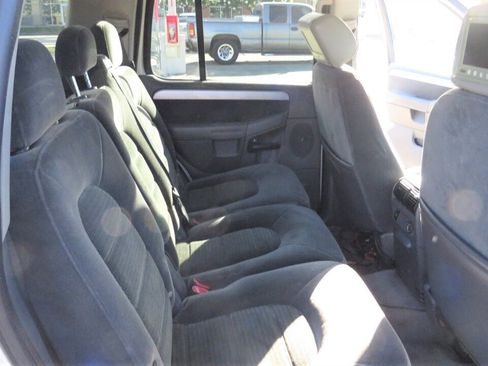 Used 2003 Ford Explorer XLT AWD/4WD image 14