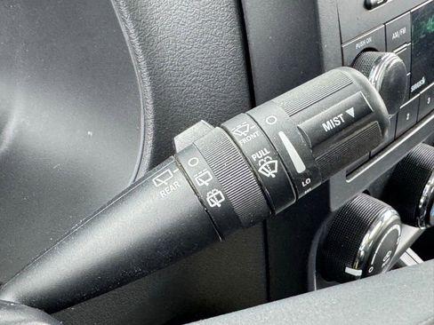 Used 2015 Jeep Patriot High Altitude AWD/4WD image 26
