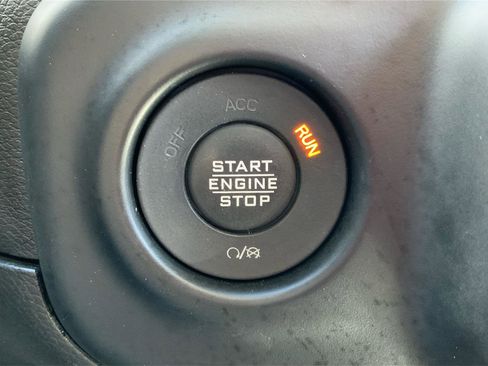 Used 2023 Jeep Wrangler Sahara image 34