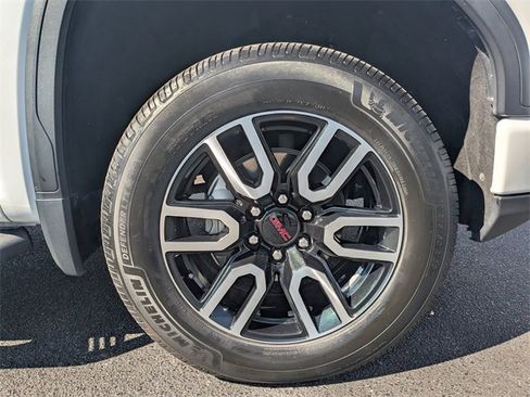 Used 2023 GMC Sierra 1500 AT4 w/ AT4 Premium Package image 11