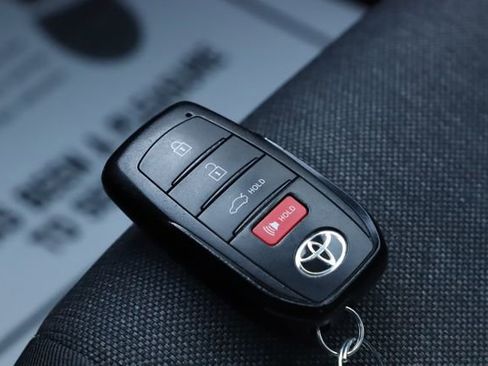 Used 2025 Toyota Camry LE image 34