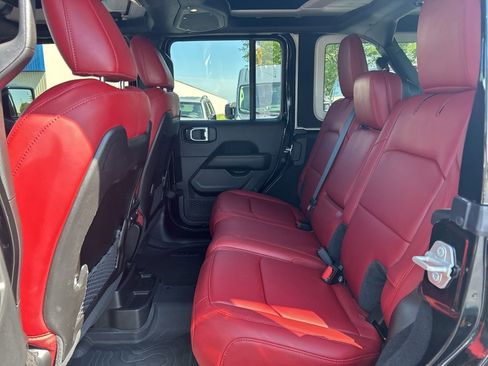 Used 2024 Jeep Wrangler Unlimited Rubicon 392 image 18