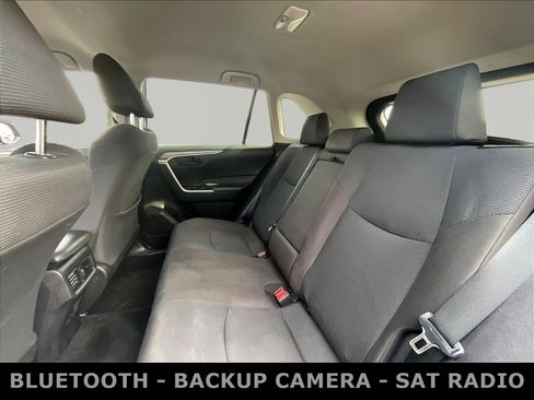 Used 2020 Toyota RAV4 LE AWD/4WD image 22