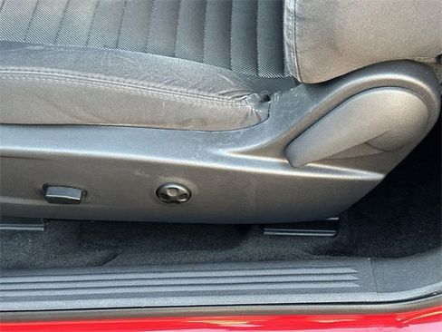 Used 2013 Dodge Challenger R/T w/ Electronics Convenience Group image 31