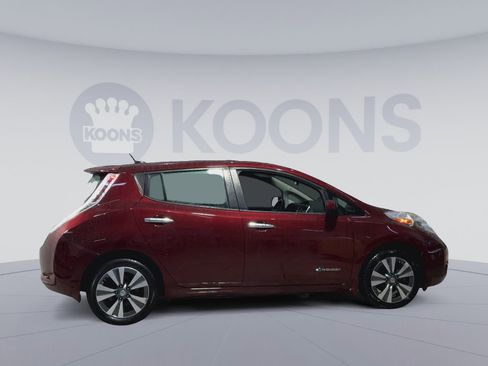 Used 2016 Nissan Leaf SL w/ Premium Package image 12