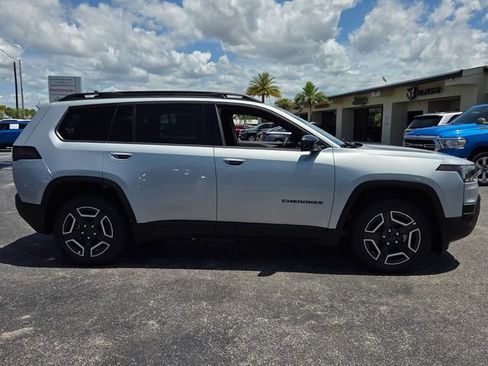 New 2026 Jeep Cherokee Laredo AWD/4WD image 13