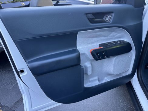 Used 2023 Ford Maverick XLT w/ Equipment Group 300A Standard image 6