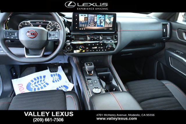 Used 2026 Nissan Pathfinder Rock Creek w/ Rock Creek Premium Package AWD/4WD image 8