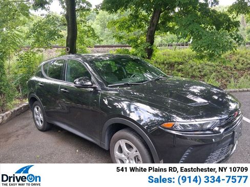 Used 2023 Dodge Hornet GT w/ Cold Weather Group AWD/4WD image 3