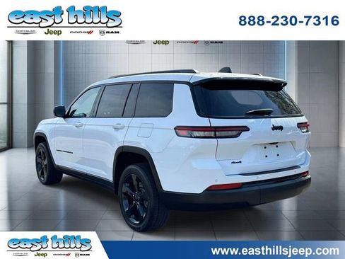 Used 2023 Jeep Grand Cherokee L Laredo AWD/4WD image 5