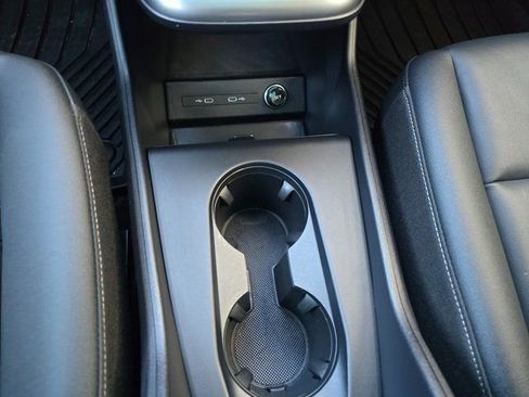 Used 2024 Audi Q4 e-tron Premium Plus image 28