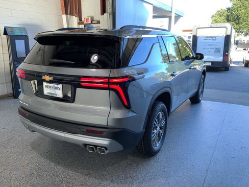New 2026 Chevrolet Traverse LT w/ LPO, Floor Liner Package image 3