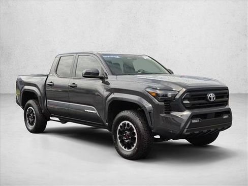 Used 2025 Toyota Tacoma SR5 AWD/4WD image 2