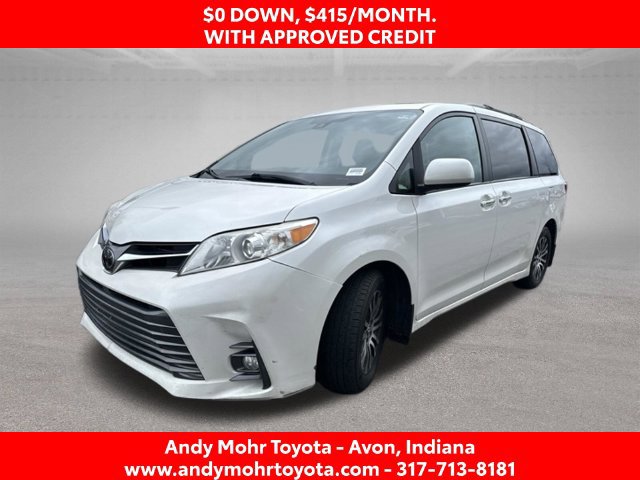 Used 2018 Toyota Sienna XLE w/ XLE Navigation Package FWD image 4