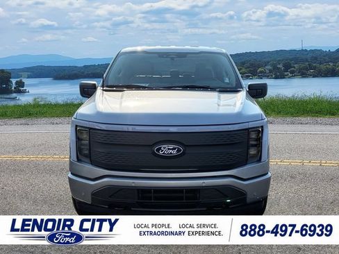 Used 2025 Ford F150 Lightning Flash AWD/4WD image 8