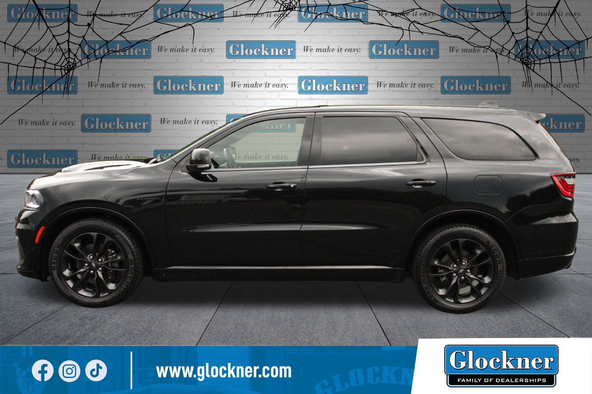 Used 2021 Dodge Durango R/T w/ Blacktop Package AWD/4WD image 11