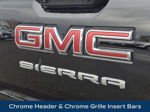 Used 2023 GMC Sierra 1500 SLT image 32