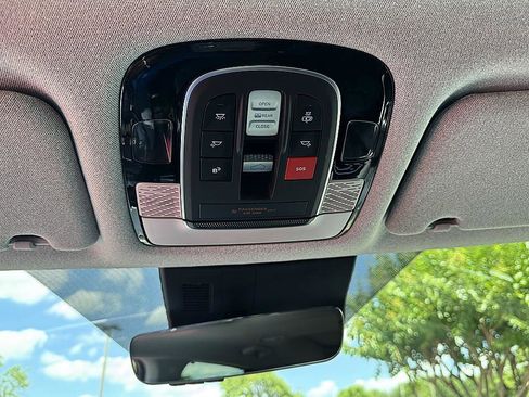 Used 2024 Hyundai Palisade Limited FWD image 26