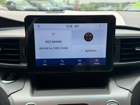 Used 2021 Ford Explorer XLT w/ Equipment Group 202A AWD/4WD image 17