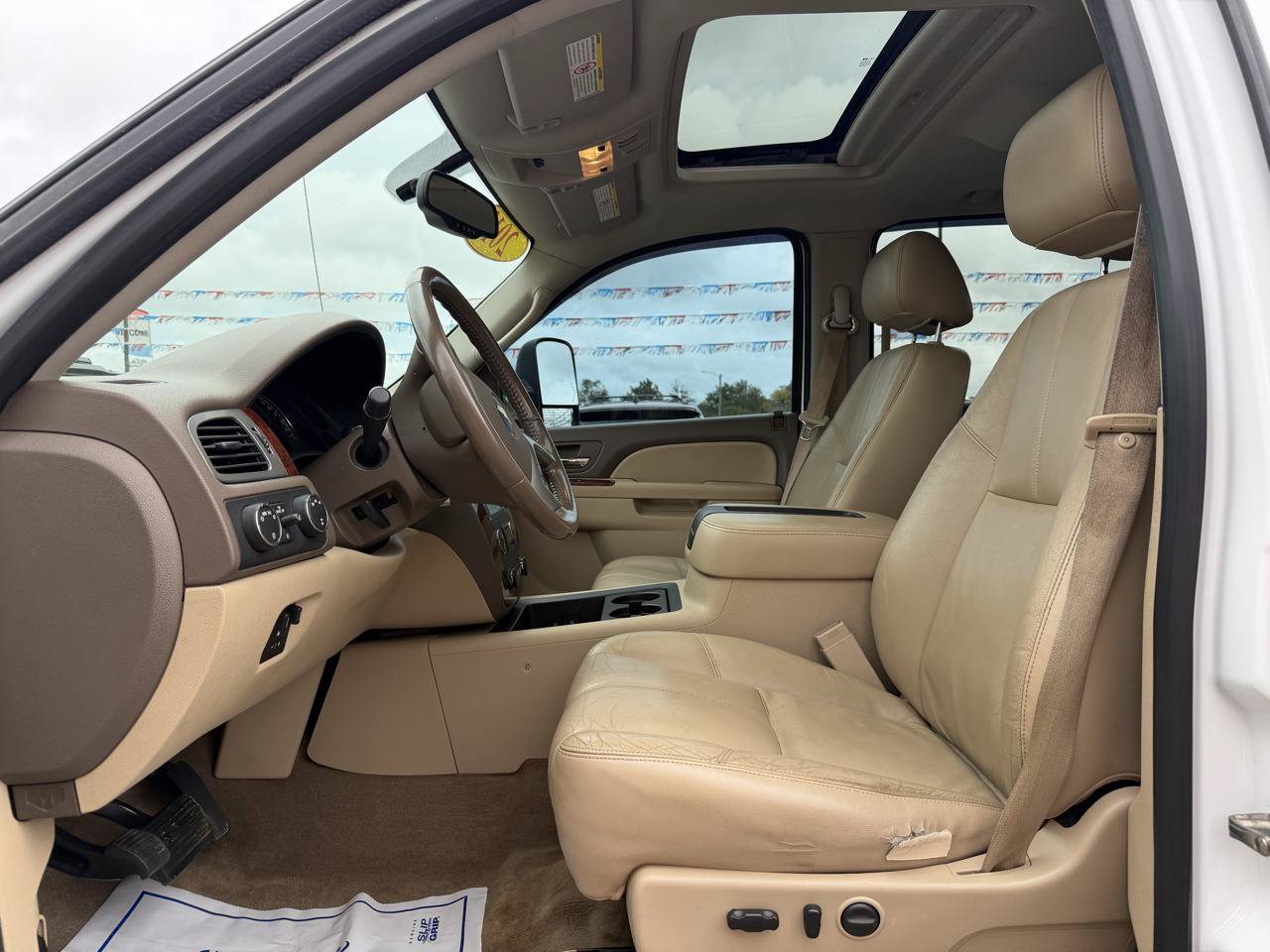 Used 2012 Chevrolet Silverado 2500 LTZ w/ LTZ Plus Package AWD/4WD image 14
