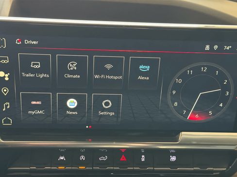 Used 2024 GMC Sierra 1500 SLT image 46