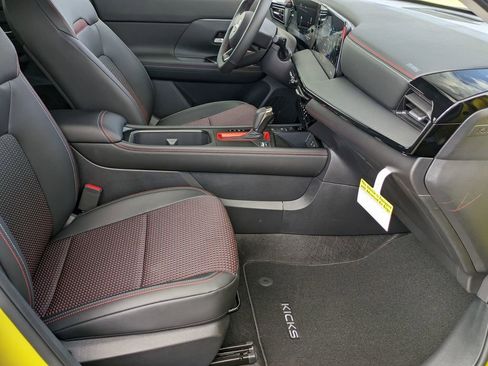 Used 2026 Nissan Kicks SR w/ Illumination Package image 30