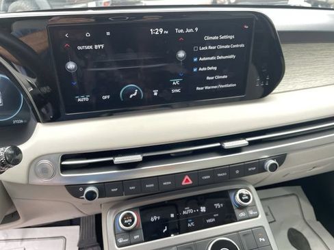 Used 2024 Hyundai Palisade Calligraphy FWD image 23