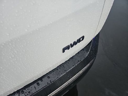 Used 2019 Chevrolet Traverse Premier w/ Redline Edition image 5