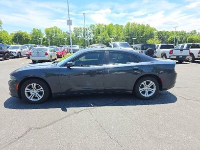 Used 2019 Dodge Charger SXT w/ Leather Interior Group