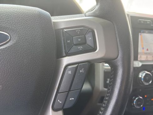 Used 2017 Ford F250 Lariat w/ Lariat Ultimate Package AWD/4WD image 21