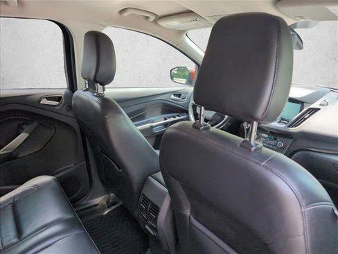 Used 2019 Ford Escape Titanium AWD/4WD image 21