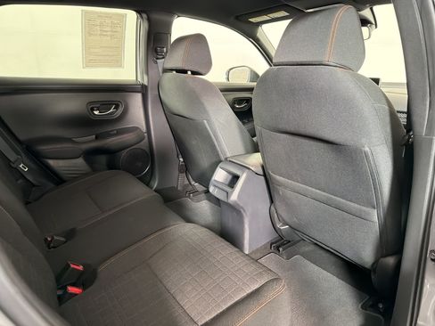Used 2025 Honda HR-V Sport image 28