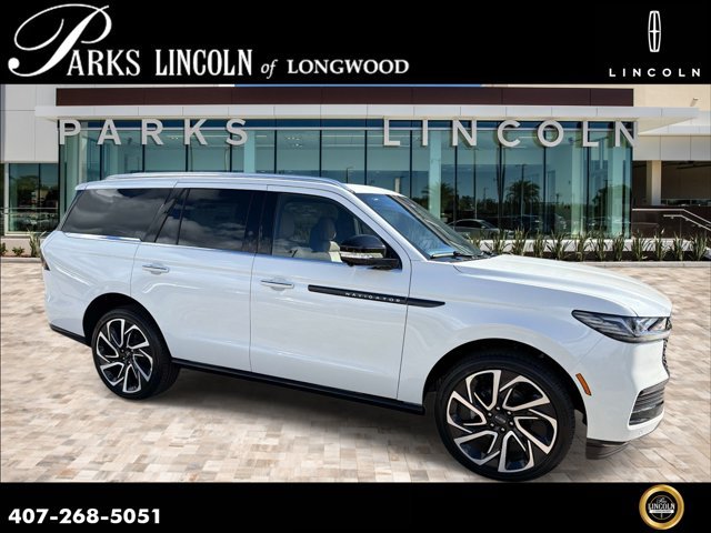 New 2027 Lincoln Navigator Black Label AWD/4WD image 1