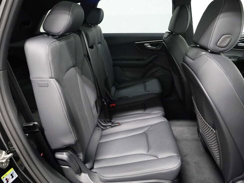 New 2026 Audi Q7 3.0T Premium image 32