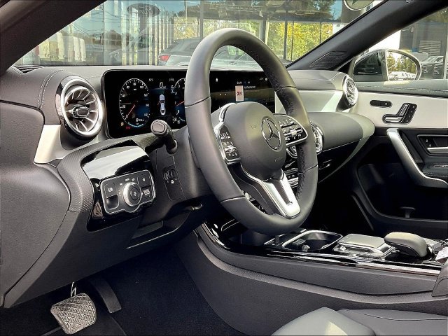 Certified 2023 Mercedes-Benz CLA 250 4MATIC image 19