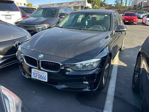 Used 2014 BMW 320i Sedan RWD image 2
