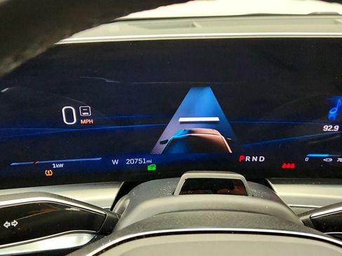 Used 2024 Cadillac Lyriq Luxury image 13