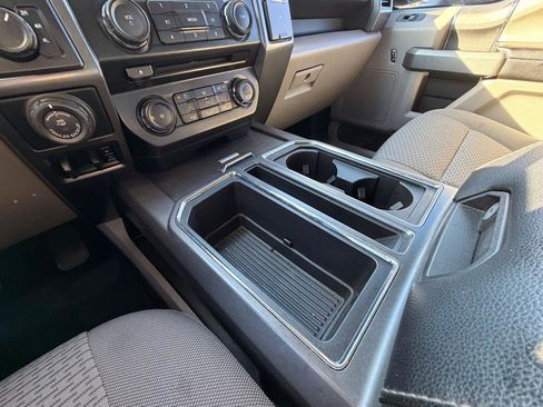 Used 2018 Ford F150 XLT w/ Equipment Group 302A Luxury AWD/4WD image 18