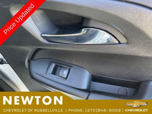 Used 2023 Chevrolet TrailBlazer LT FWD image 31