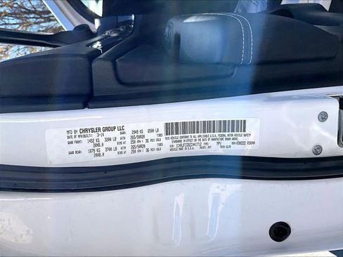 Used 2014 Jeep Grand Cherokee Overland w/ Advanced Technology Group AWD/4WD image 31