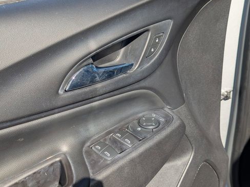 Used 2020 Chevrolet Equinox LT AWD/4WD image 26
