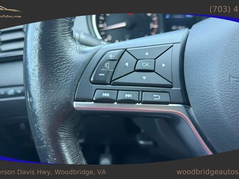 Used 2017 Nissan Rogue SV w/ SV Premium Package FWD image 21