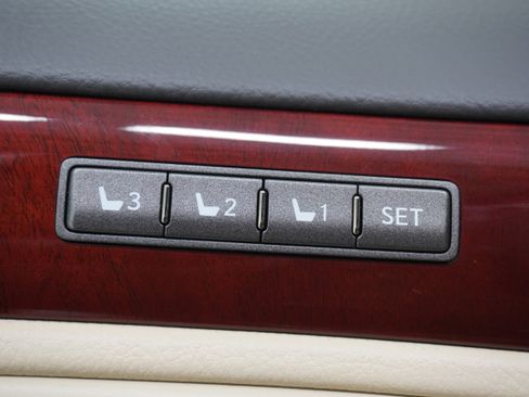 Used 2012 Lexus LS 460 w/ Luxury Value Edition RWD image 16