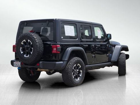 Used 2025 Jeep Wrangler Unlimited Rubicon 4xe w/ Convenience Group AWD/4WD image 4