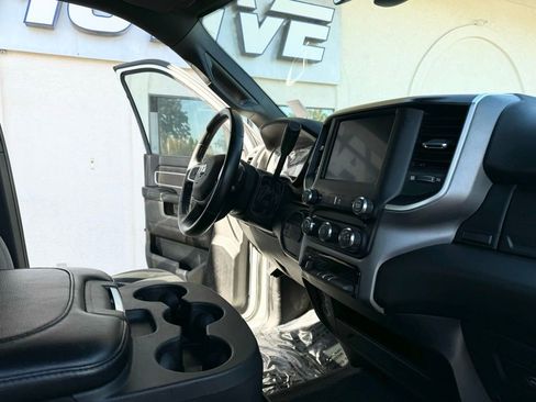Used 2024 RAM 2500 Big Horn image 24